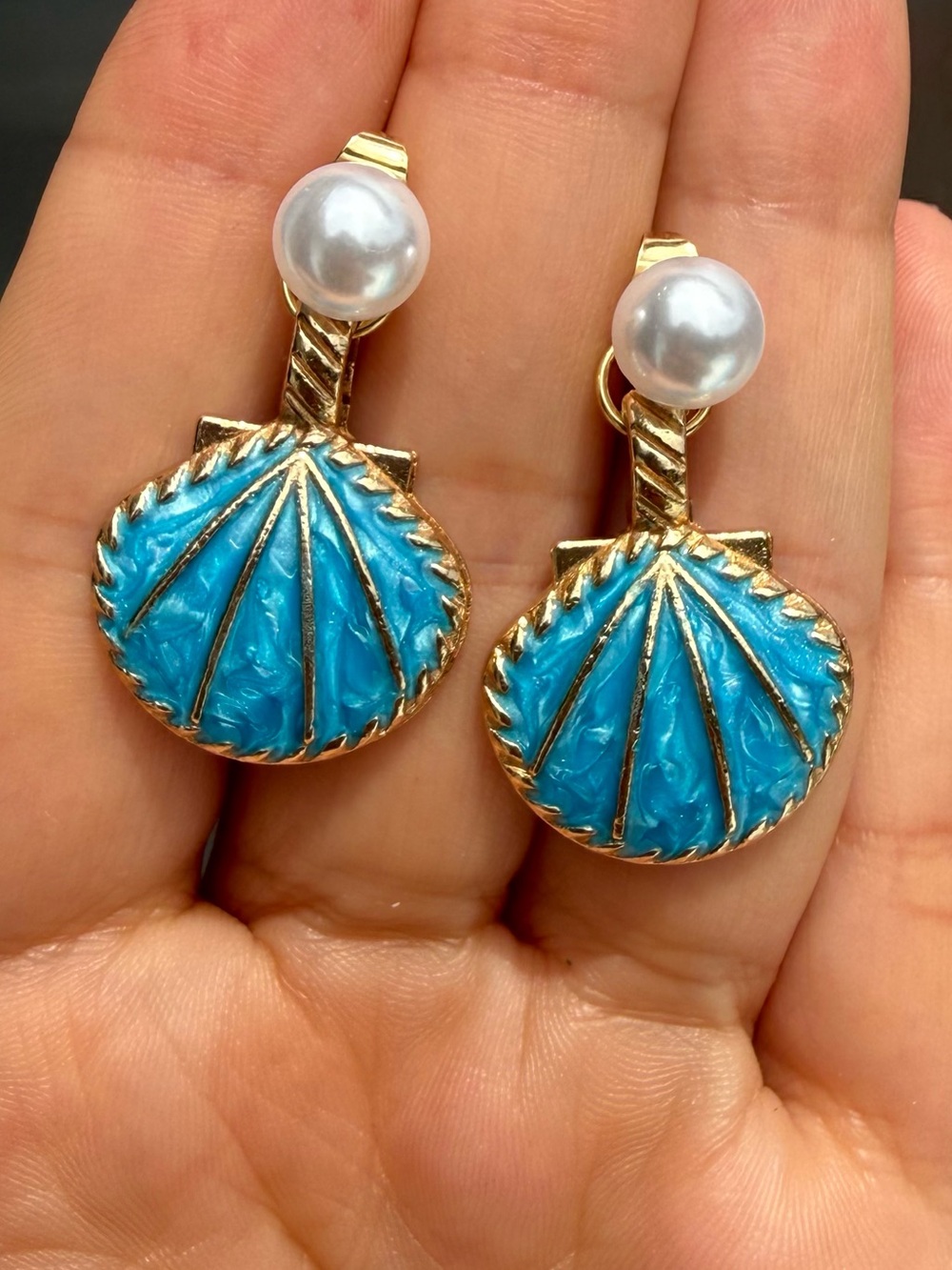 Blue Shell  Drop Earrings - Picture 4 of 4